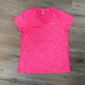NWOT women’s under armour shirt